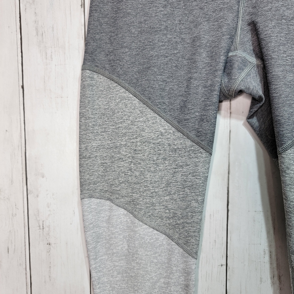 Outdoor Voices Women's Gray Tri-Tone Colorblock Springs 7/8 Leggings Size Small. - Picture 4 of 8